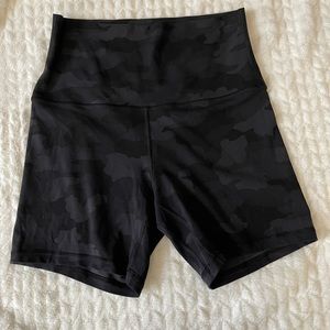 Lululemon Align shorts